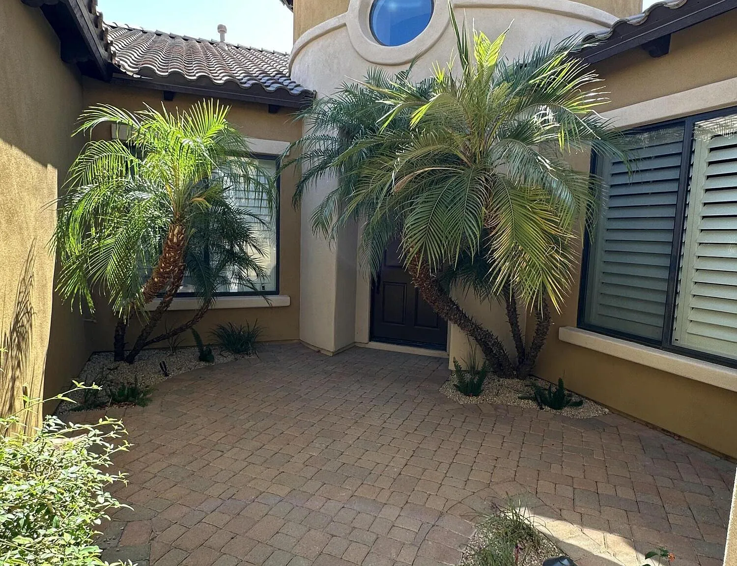 4 bed, 3.5 bath, 3358 sqft, $9,250 — Photo 2