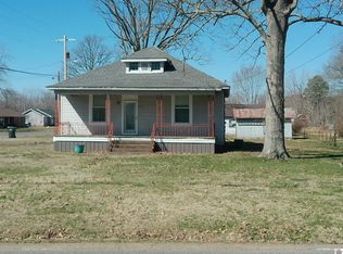 621 Oaks Rd, Paducah, KY 42003