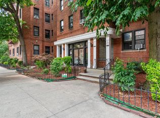 100-10 67th Rd #1A, Forest Hills, NY 11375