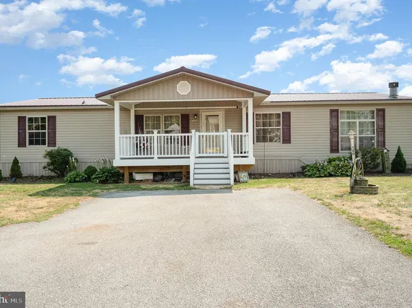 100 Mount Rock Rd #5, Shippensburg, PA 17257