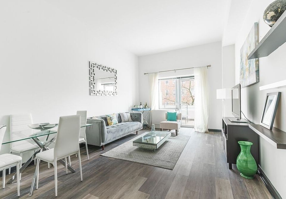 1st image of 15350 89th Ave APT 303