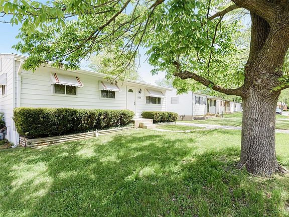 3rd image of 1135 Baron Ave