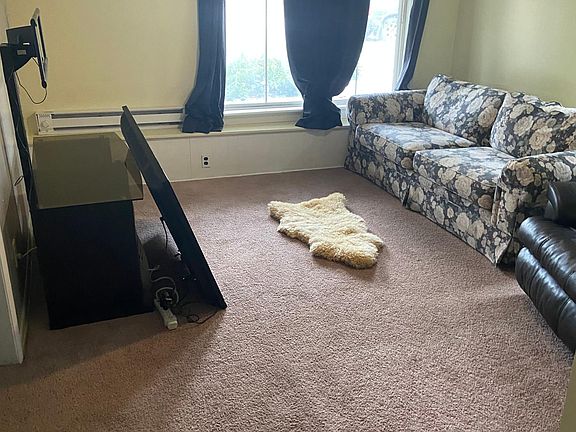 4th image of 5115 W Eddy St #1