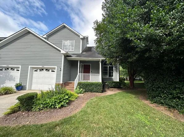 8251 Hempshire Pl APT 104, Raleigh, NC 27613