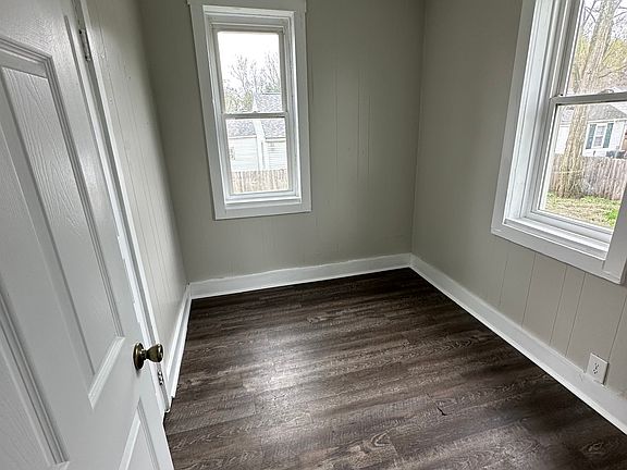 3rd image of 208 N Livingston Ave