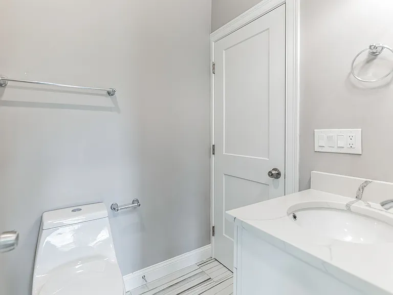603 South St — Photo 15