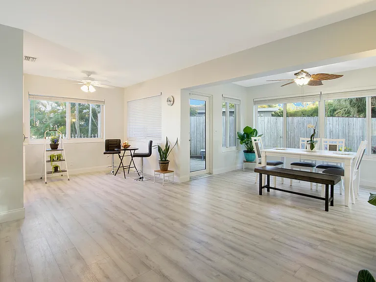 466 Tequesta Dr — Photo 16