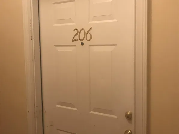 133 S Hill St APT 206, Griffin, GA 30223