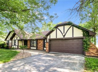 9038 Hillside Dr, Odessa, MO 64076