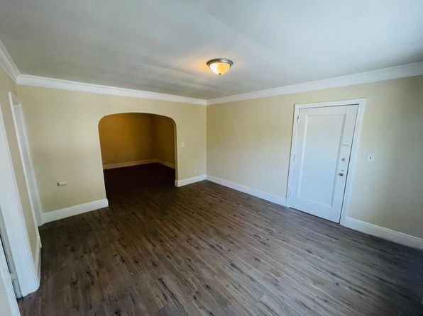 40 102nd St APT 4