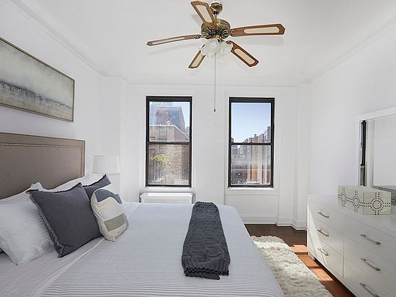 4th image of 114 E 84th St APT 8C