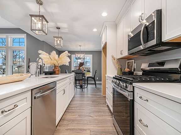 4th image of 58583 Sheena Ln