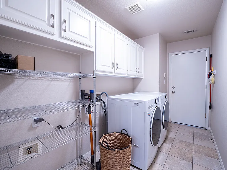 17200 Poncho Springs Ln — Photo 11