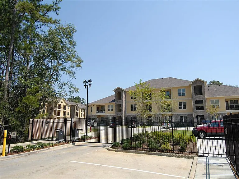 Abita View Apartments — Photo 39