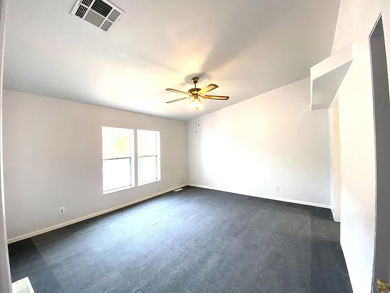 27 Hillcrest Rd — Photo 17