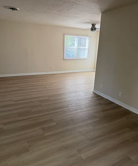 1740 Citrus Ave — Photo 10