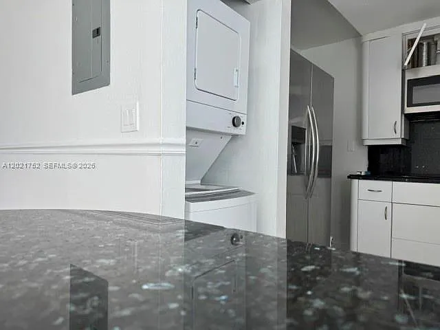 11 SW 109th Ave #C9 — Photo 8