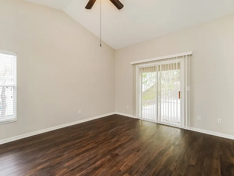 605 Cherry Laurel St — Photo 9