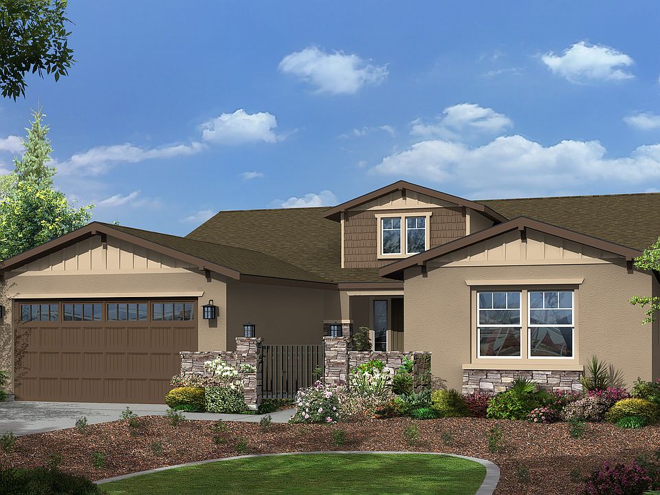 Craftsman Elevation w courtyard