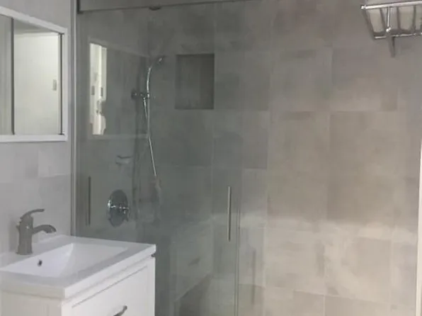 512 East 83rd Street image 8 of 13