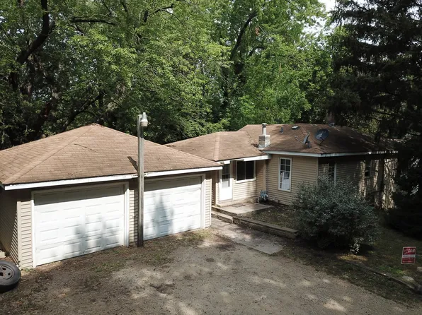 1422 River Rd, South Elgin, IL 60177