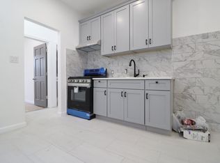 7013 68th St FLOOR 2, Ridgewood, NY 11385