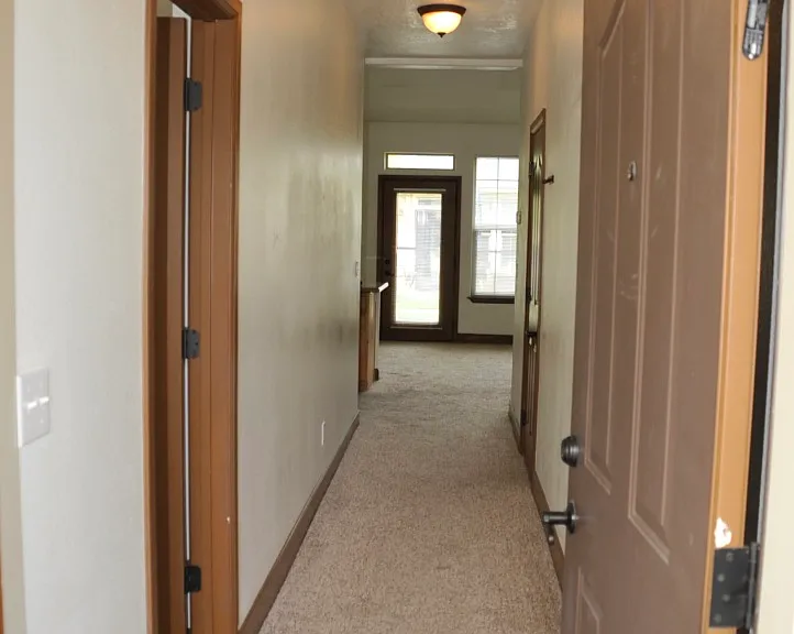 940 W Willow Lake Loop — Photo 4
