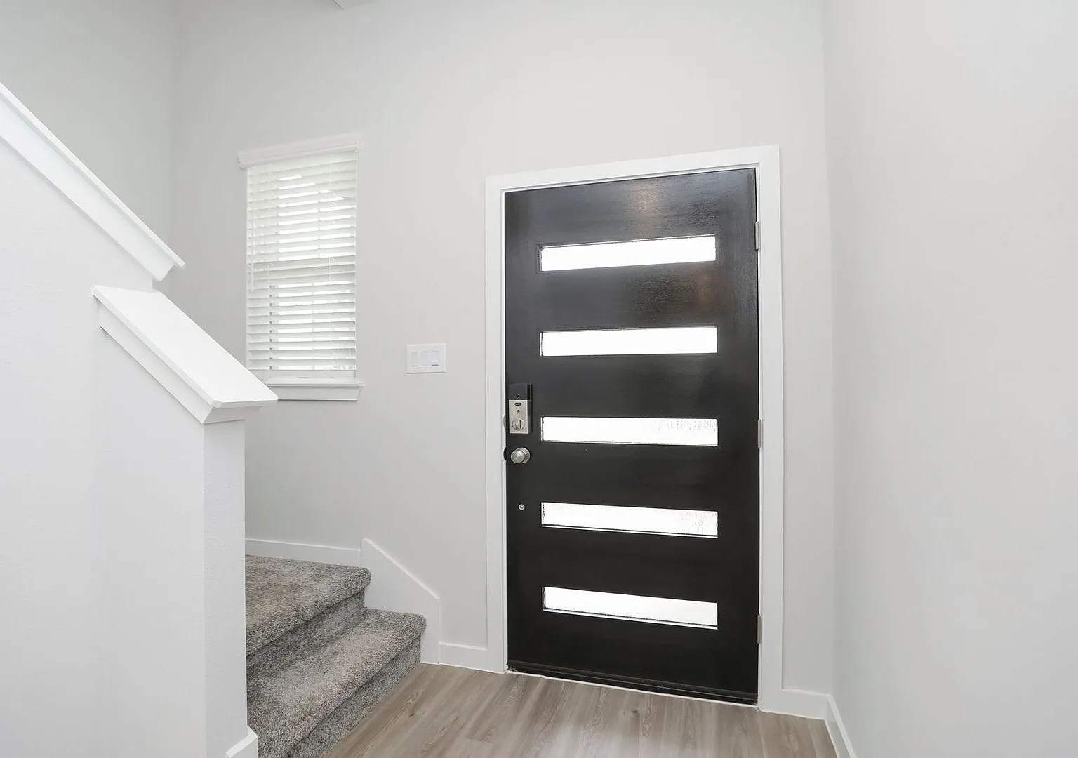 For Lease | 4 Bed, 3.5 Bath | 1,991 Sq Ft | Bridgeland Community | — Photo 4