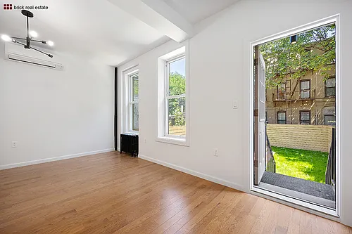 1730 Stanhope St #1 Photo 1