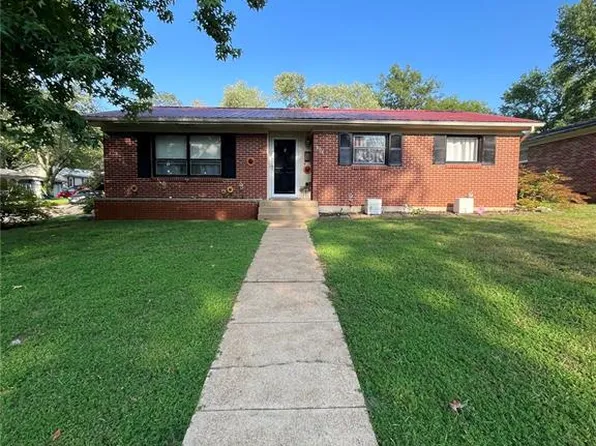 808 Taylor Ave, Farmington, MO 63640