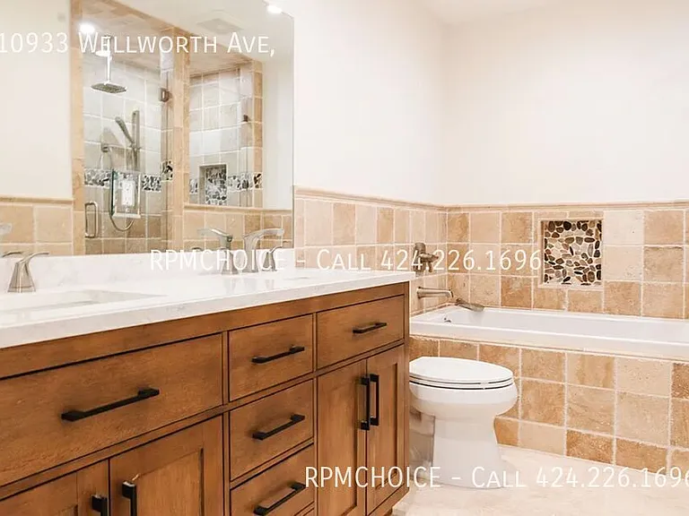 10933 Wellworth Ave — Photo 25
