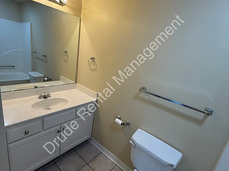 508 Cedar Ln — Photo 22