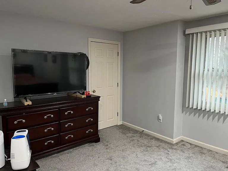 19 Pinecrest Vlg #19 — Photo 9