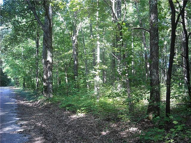 2nd image of 3030 Elliott Rd