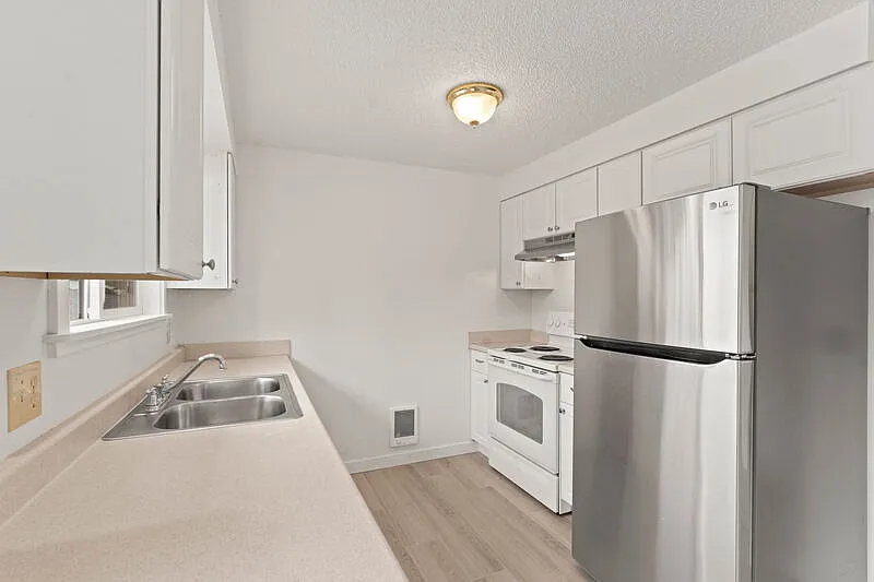 2 bed, 1.0 bath, 830 sqft, $1,250 — Photo 4