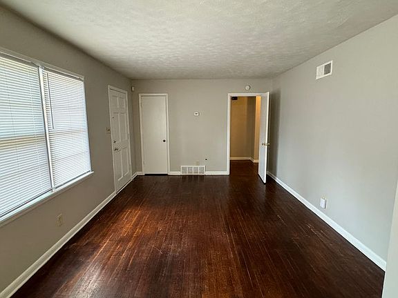 3698 Elm Park Rd 4_10222024