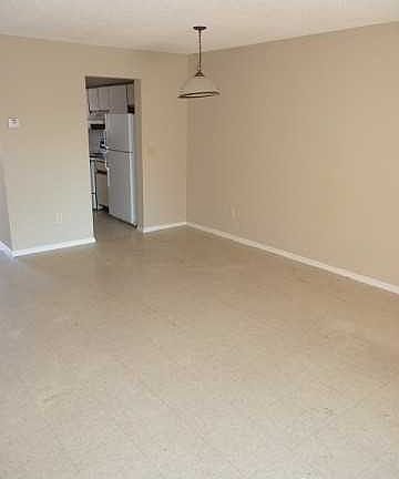 2nd image of 262 Autumn Ln APT A