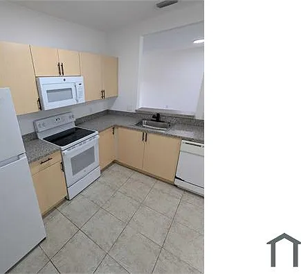 1095 Golden Lakes Blvd #924 — Photo 10