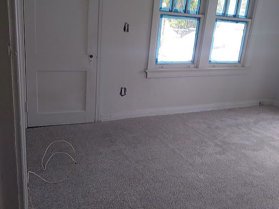 5th image of 335 W 63rd St