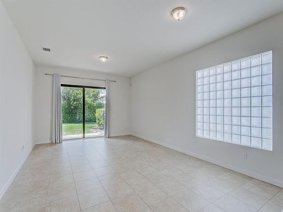 3rd image of 4534 Gulf Sounds Ln