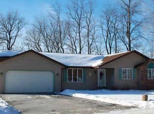 N6715 Tippecanoe Trl, Elkhorn, WI 53121