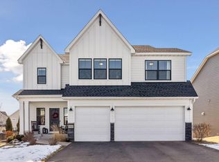 10693 39th St N, Lake Elmo, MN 55042