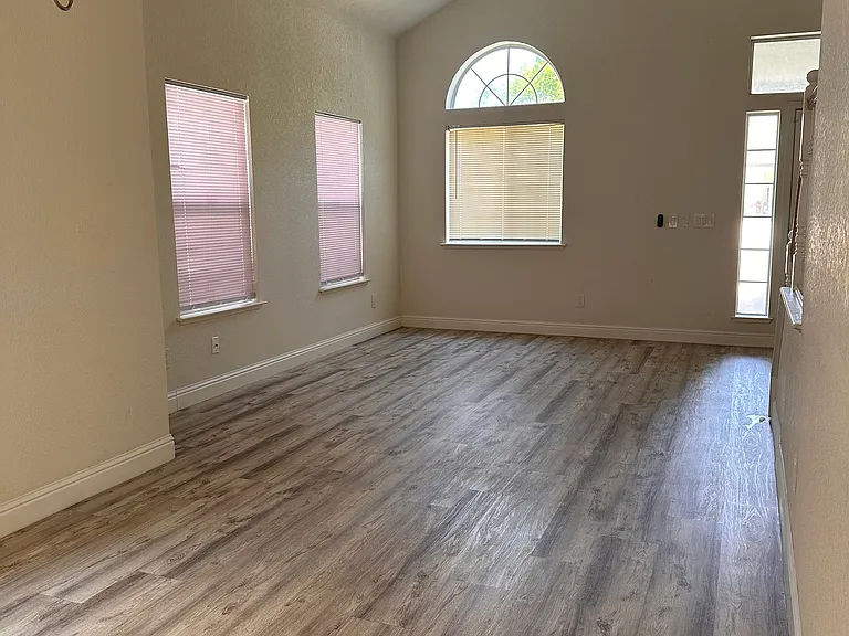 8531 Cool Water Ct — Photo 3
