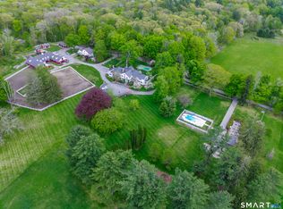 433 Wrights Crossing Rd, Pomfret Center, CT 06259