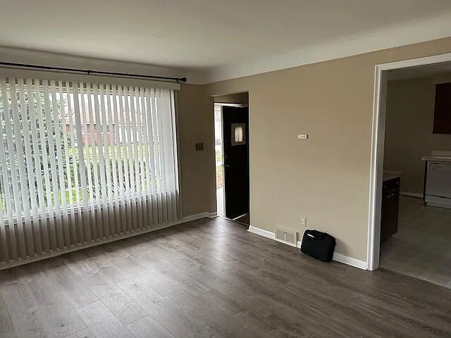 18547 Hillcrest St — Photo 28