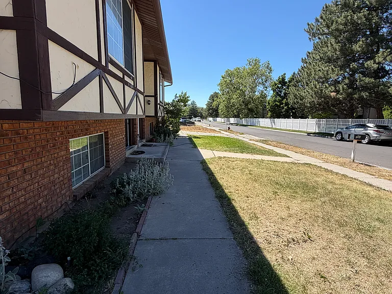 762 E Baker Dr — Photo 16