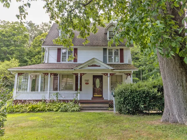 14 Main Street, East Hampton, CT 06424