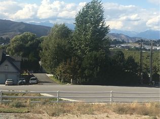 443 Hemlock Ct NW, East Wenatchee, WA 98802