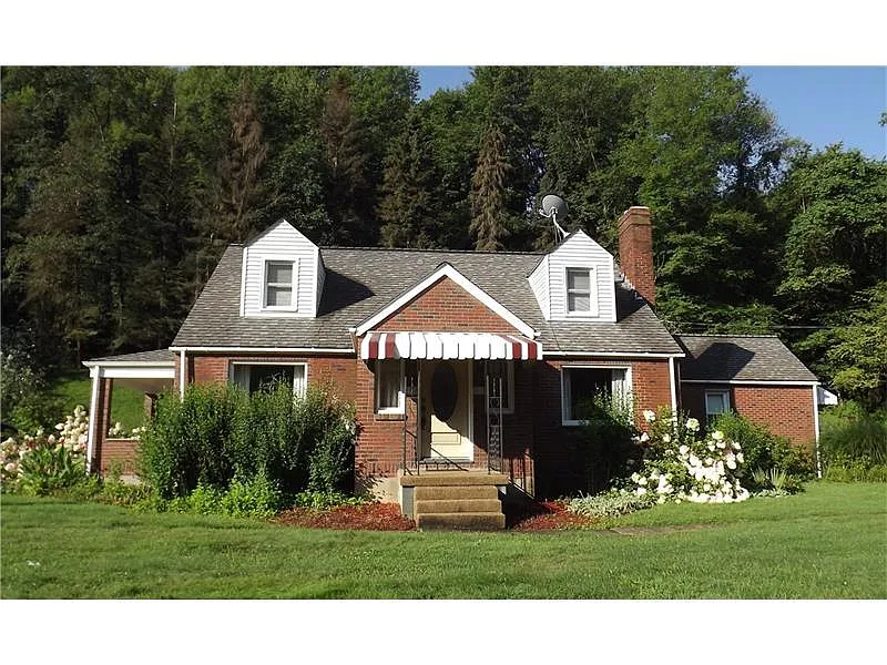 124 Crisswell Rd photo 1