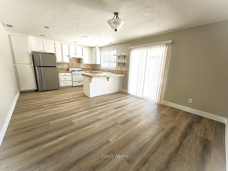 14172 Montecito Pl — Photo 4